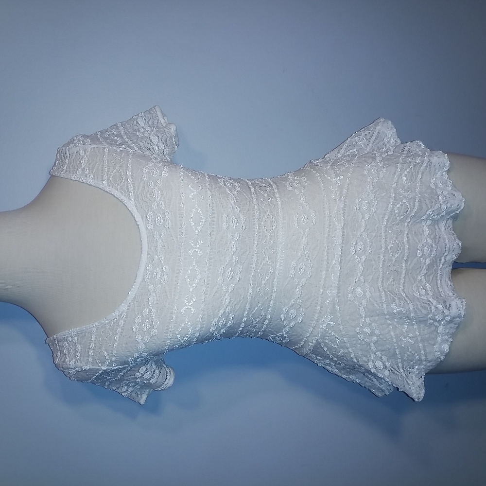3/$25 dELiA's LACE PEPLUM TOP shirt S ivory short cap sleeved